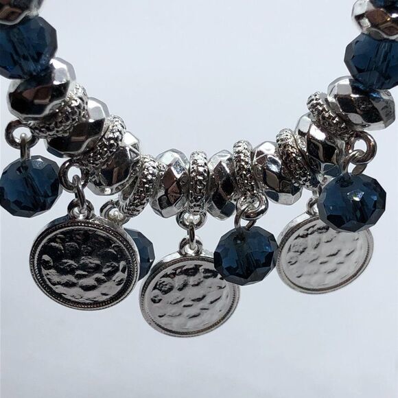 Piper Madison Silver Tone & Blue Bead Dangly Charm Stretch Bracelet NWT - Picture 3 of 5